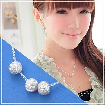 維克維娜 浪漫美學。閃耀霧面鏤空雕刻圓球 925純銀項鍊18吋