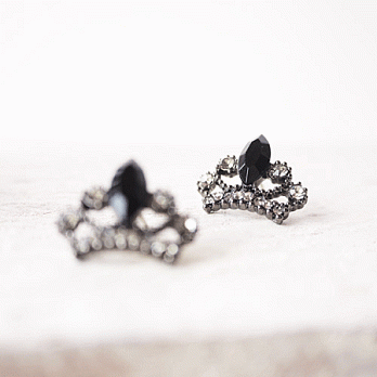 【PinkyPinky Boutique】古典皇冠水鑽耳環(黑色)