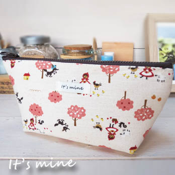 It’s mine 寬底筆袋包系列-小紅帽奇遇記-米