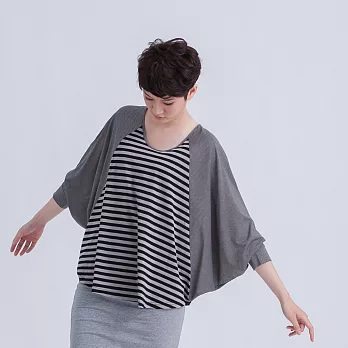 *so that’s me*Fancy/半圓剪接上衣FREE深灰