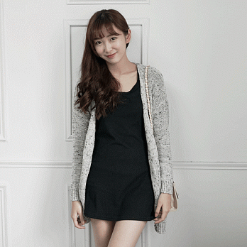 ROSE。細絨圓領短洋裝 黑系