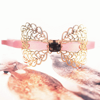 【PinkyPinky Boutique】超美鏤空羽毛金色蝴蝶結髮箍 (粉紅色)