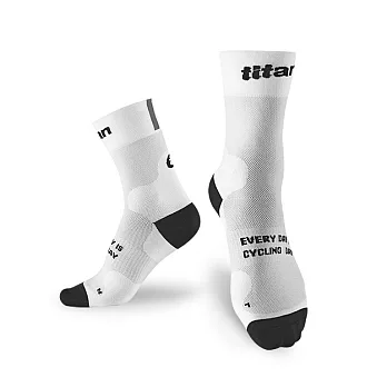 titan太肯 自行車襪 Race (男女適用、十歲以上年齡層皆適用)FREE白色