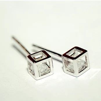 A+ accessories 北歐極簡風-方塊骰子造型小巧氣質925銀耳針