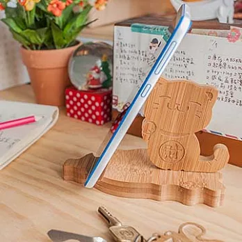 【Sylvia 典藏精品】竹製 手機座 - 台灣招財貓