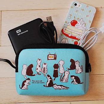 《Mori Shu》護照旅行/手機硬碟3C包- 貓咪看電視
