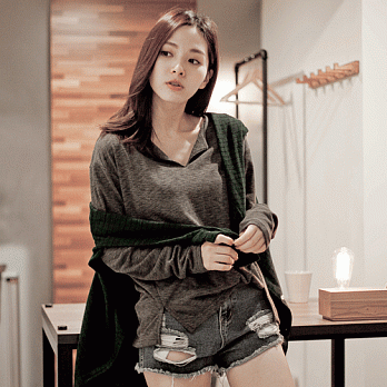 ROSE。自然系厚感v領上衣 深灰系