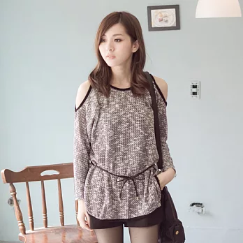 ROSE。小心機露肩滾邊針織上衣 黑系