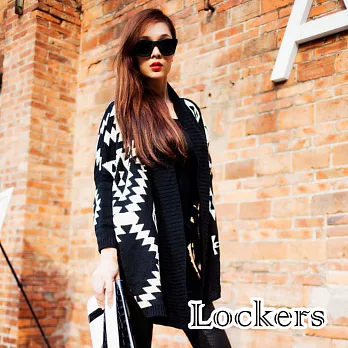 【Lockers 木櫃】寬鬆不規則蝙蝠袖菱形幾何圖案毛衣/外套/大披肩(2色)黑色