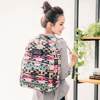 X-SPORTS Ubike必備★輕量&A4抓住你目光幾何紋背包 潮流舞曲(CG30556-P/3)
