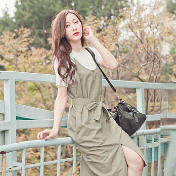 【韓國連線】。KOREA率性質感吊帶裙背心裙 綠系