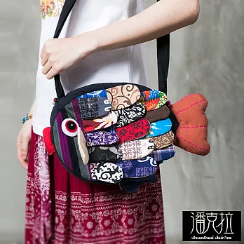 【潘克拉】泰國手縫拼布魚包-F　隨機