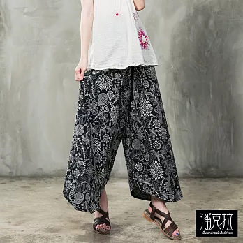 【潘克拉】花草印花開衩八角褲-F　FREE花草