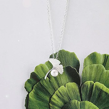 AmaZing 絕美搭配銀杏葉珍珠鎖骨短鍊