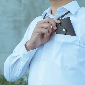 極簡黑，手工皮革收納包