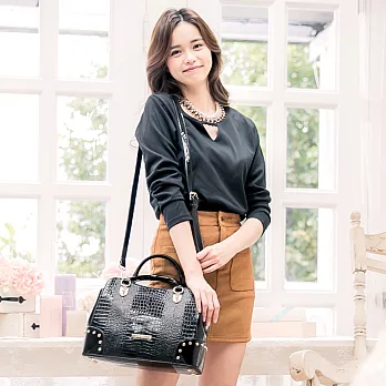 CHENSON 黑意識格紋鉚釘方包 黑(CG69927-3)