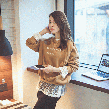 ROSE。夢幻接蕾絲刷毛上衣 駝系