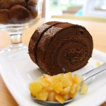 【TOP洋公館】花蓮輪《山腳下20號野橘巧克力》雪藏捲心蛋糕