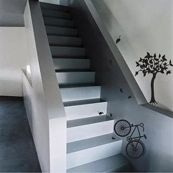 【ECO World 】進口壁貼-樹與腳踏車(黑色款)