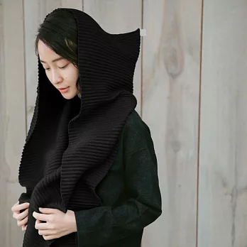 褶毛絨圍巾帽(黑色)