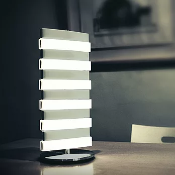 [QisDESIGN] Piano 琴光 LED桌燈/情境燈簡約白