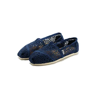TOMS Navy Crochet海軍藍縷空蕾絲休閒鞋6海軍藍蕾絲