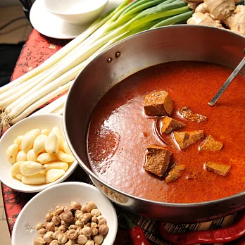 《一兵一卒》咖哩湯底(1500ml/份,共2份)