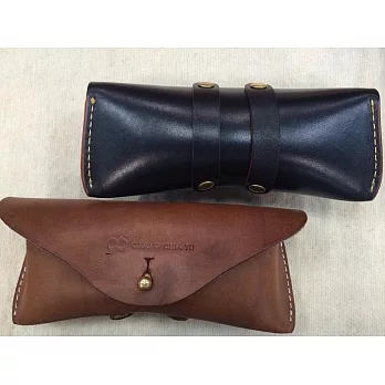 【Chang Chia Yu】名模張珈瑜自創品牌 咖啡色鉚釘重機眼鏡盒