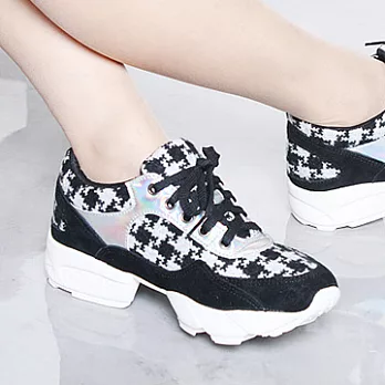 ezwalking{韓國女鞋}花昵厚底運動鞋-黑、棕、粉