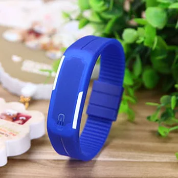 【SANDA】繽紛果凍LED多彩手環電子錶(野莓藍)