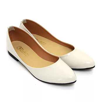 【Pretty】輕甜典雅粉彩素面尖頭平底鞋24.5米色