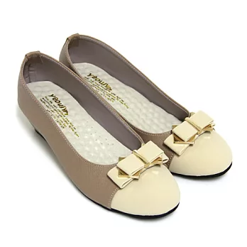 【Pretty】典雅朵結金屬拼接楔型娃娃鞋23.5芋色