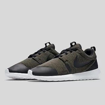 【GT Company】Nike Roshe NM Trainers 跑步鞋男款8軍綠/黑