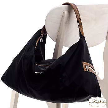 【a Lady ’s真皮】經典超輕率性青春軟肩背包(優雅黑)