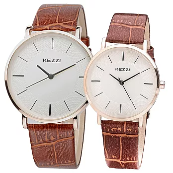 KEZZI 珂紫 K-738 簡約紋理內圈線條刻度情侶款皮質對錶-棕帶白面小型