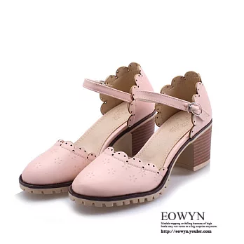 EOWYN．學院風圓頭燒花一字釦環蘩裸粗跟中空涼鞋EMD04836-69/3色/34-39碼現貨+預購34粉色