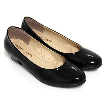 【Pretty】俐落簡約中粗跟包鞋22.5黑亮