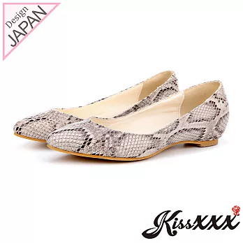 【KissXXX】小心機美腿效果內增高2.5CM淺口尖頭平底休閒鞋35蛇紋