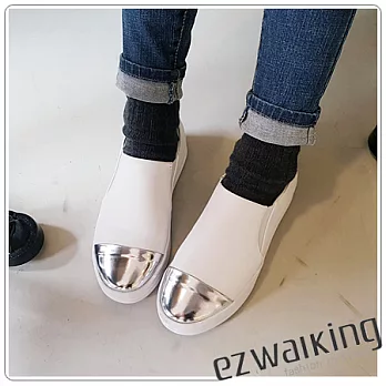 ezwalking{韓國女鞋}圓頭材質拼接便鞋-2色黑、白