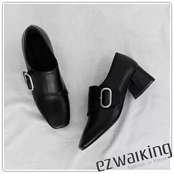 ezwalking{韓國女鞋}側扣環5cm粗跟鞋-黑黑