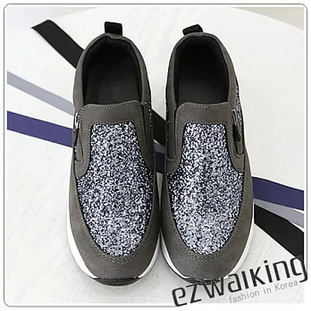 ezwalking{韓國女鞋}閃亮金蔥7cm厚底休閒鞋-2色黑,灰