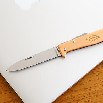 水獺摺疊刀 紅銅版