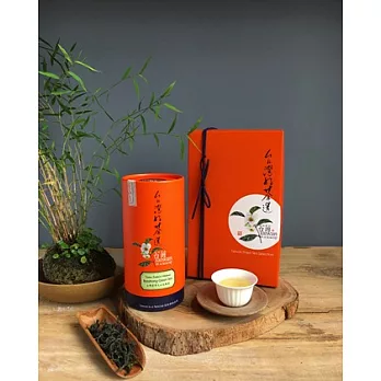 【茶杯裡的台灣】台灣翡翠文山包種茶禮盒(50g)