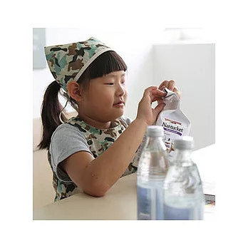 [Mamae]出口韓國 (圍裙+頭巾)韓國 男女童 中童(7~10歲)迷彩圖案畫畫衣 圍裙如圖示
