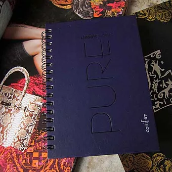 PURE純色活頁橫線筆記本。50K紫