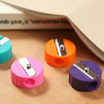 M+R德國圓型削筆器(單孔)(多款顏色,隨機出貨)
