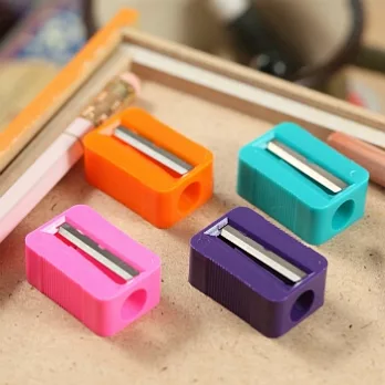 M+R德國削筆器(C)(單孔)(多款顏色,隨機出貨)