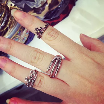 【Bling Q】虔誠爪戒花樣十字造型戒指(3個1組)