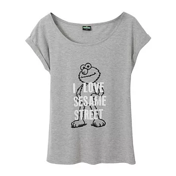 【CACO】芝麻街.授權款.ELMO人物字體上衣(女)S麻灰