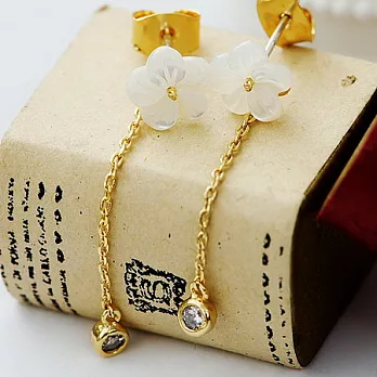 ECO安珂.優雅純白珠貝小花墜鑽 耳環(純銀耳針/2色)銀色